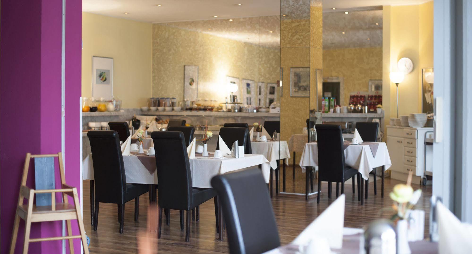 Stargaze Forum Hotel Duesseldorf-힐덴 외부 사진